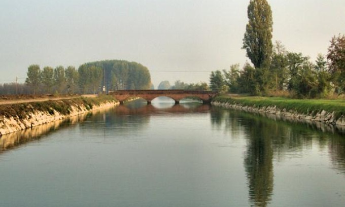 Si tuffa nell’Adda e muore a 15 anni