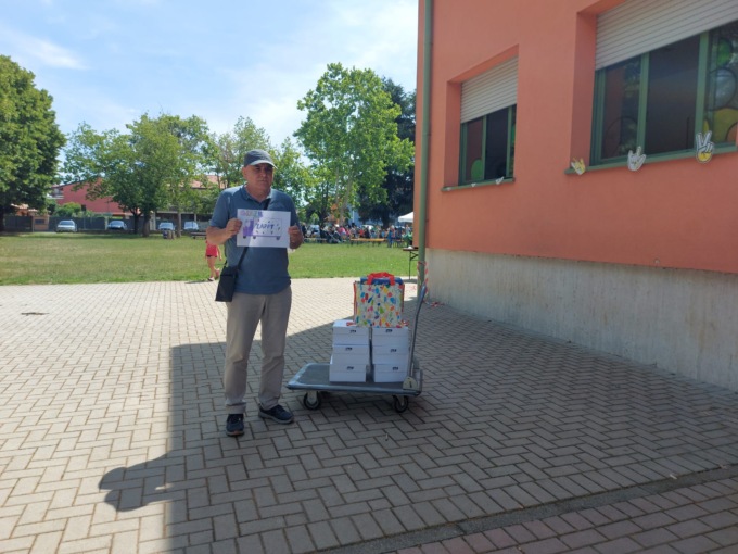 Il camioncino dei gelati dei Zappy va in pensione: “Lascio una grande famiglia”