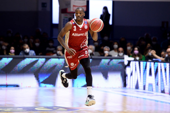 La combo-guard Jason Clark è il primo americano di Treviglio