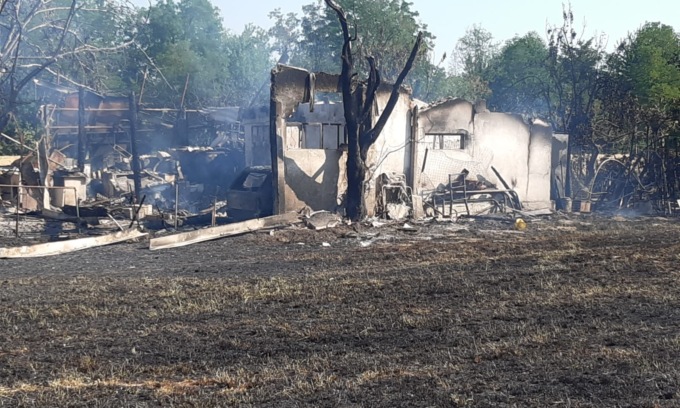 Anziano muore carbonizzato in un incendio nell’orto