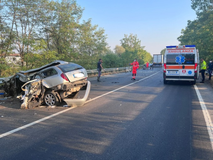 Terribile incidente sulla Provinciale, arrivano due elicotteri del 118