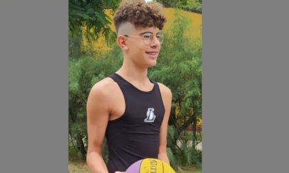 Domani a Urago i funerali di Daniele, 15 anni, travolto e ucciso da un'auto