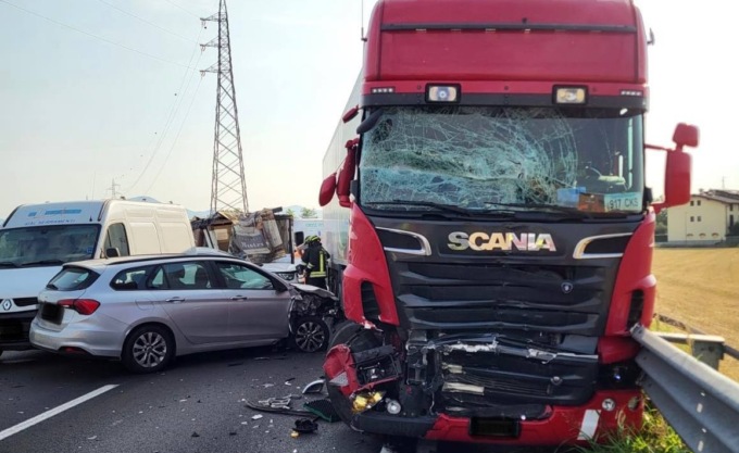 Maxi incidente in Tangenziale a Zanica, diversi feriti