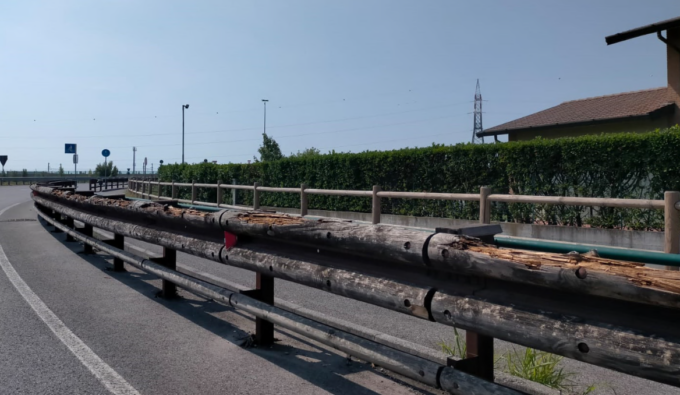 Deterioramento e furti colpiscono la ciclabile per Masano