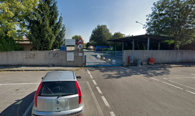 La piazzola ecologica di via Sant’Eutropio si rifà il look