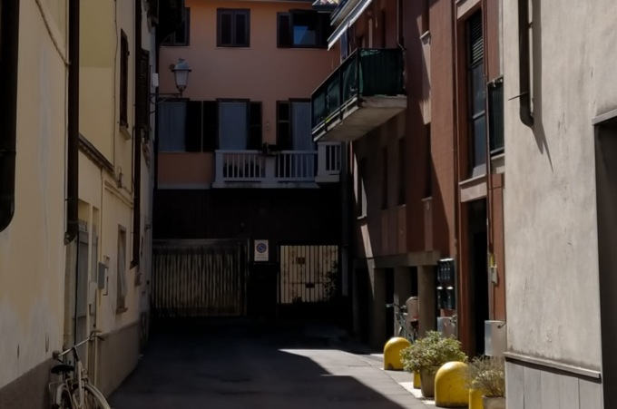 Massacrato a calci in faccia: 23enne di Caravaggio in coma