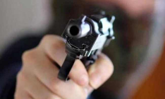 Spari a una festa nel milanese: muore un 23enne