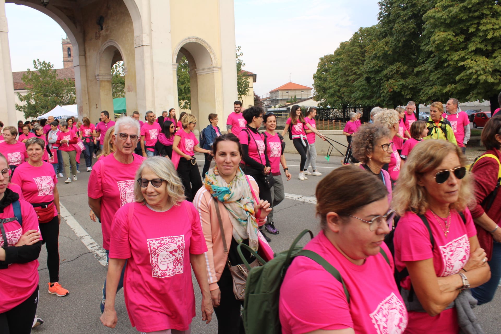 Amici di Gabri - Caravaggio cammina in rosa (12)