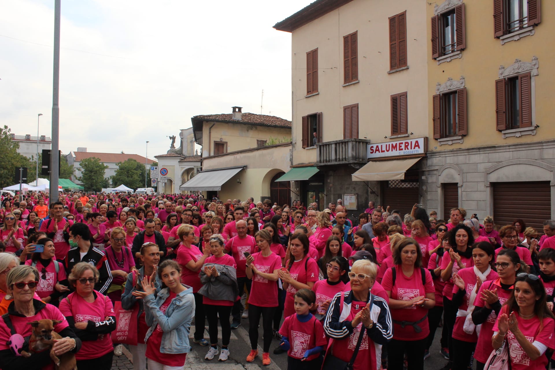 Amici di Gabri - Caravaggio cammina in rosa (13)