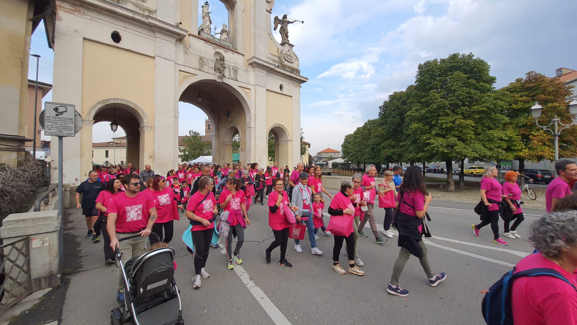 Amici di Gabri - Caravaggio cammina in rosa (6)