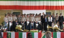 Alpini e Comune premiano i nonni del paese