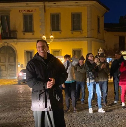 Entra in casa del parroco durante la messa e gli ruba le chiavi della moto