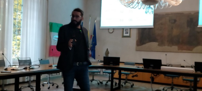 Sicurezza informatica, l’associazione carabinieri mette in guardia sulle insidie del web