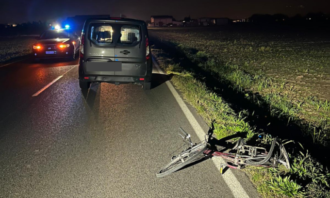 Travolta in bici da un furgone, è grave al Papa Giovanni XXIII