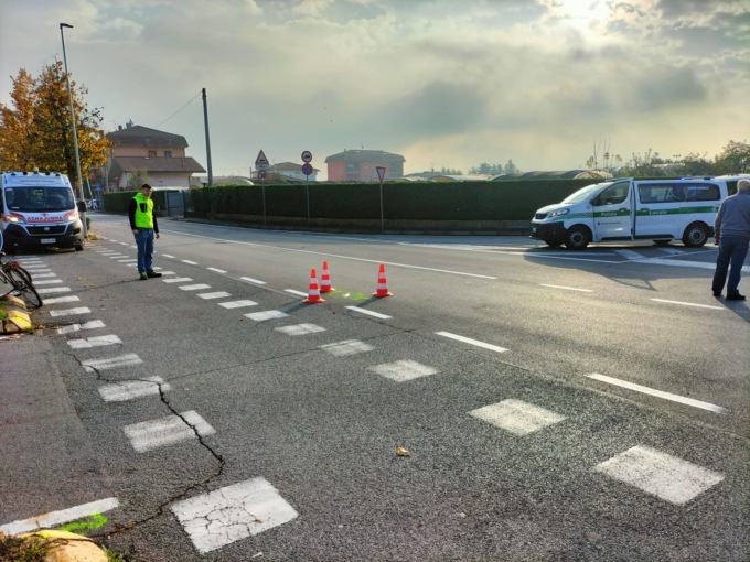 Investimento in via IV novembre, ferita una 58enne