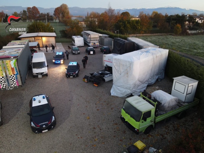 Assaltavano i bancomat, in tre anni 21 colpi anche nella Bergamasca: due giostrai in manette