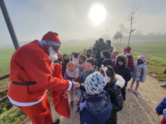 Una fiaba di Natale “in cammino”  e una letterina a Babbo Natale per fare del bene