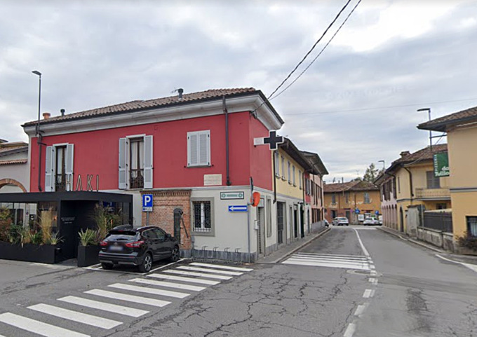 Paletti vietati sul marciapiede troppo stretto, mozione ritirata