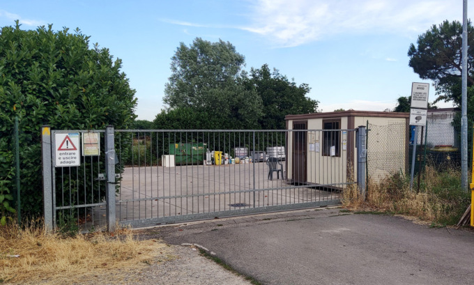 Centro di raccolta rifiuti, si accederà con la card