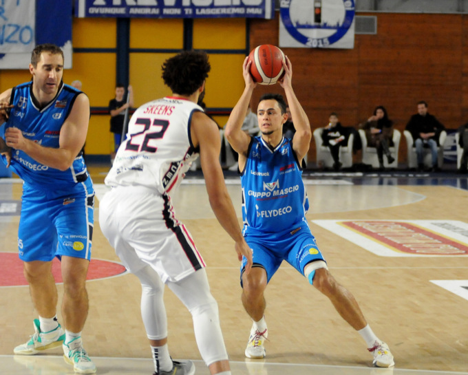 Coppa Italia amara per il Gruppo Mascio, ko a Cento a fil di sirena