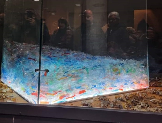 Inaugurato un vernissage del riciclo in Municipio