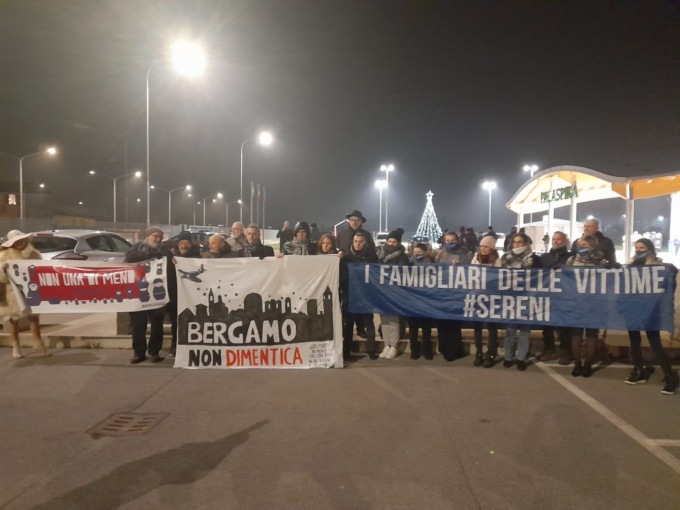 Fontana atteso ad Alzano Lombardo, pronta la contestazione: “Campagna elettorale inopportuna”