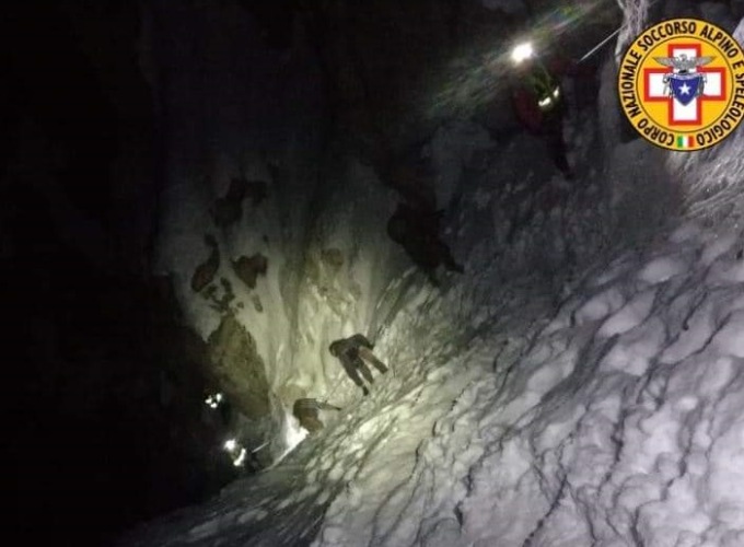 Giovani scalatori bloccati in quota, recuperati in tarda serata