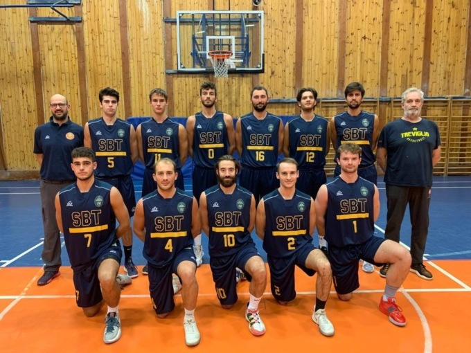 Caravaggio ringhia, Scuola Basket Treviglio morde e fa suo il derby