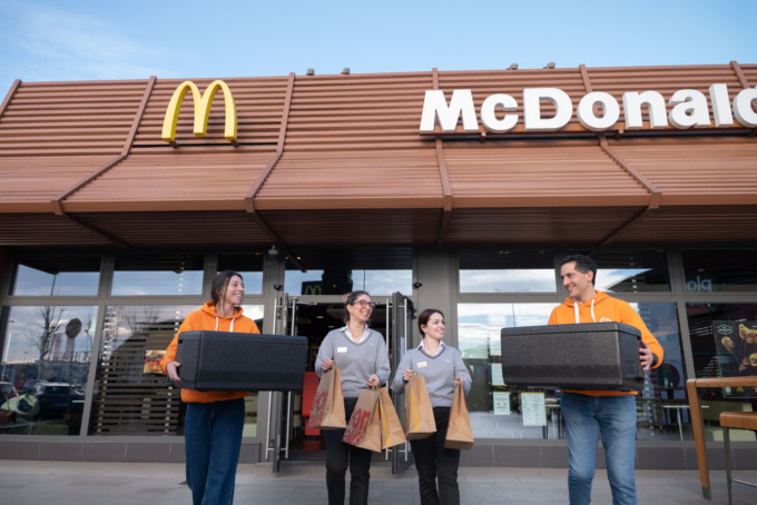 Duecento pasti caldi a settimana donati al Banco Alimentare da McDonald’s e Fondazione Ronald McDonald