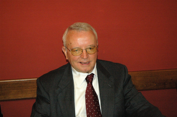 Treviglio piange Battista Regonesi: una vita tra scuola e volontariato