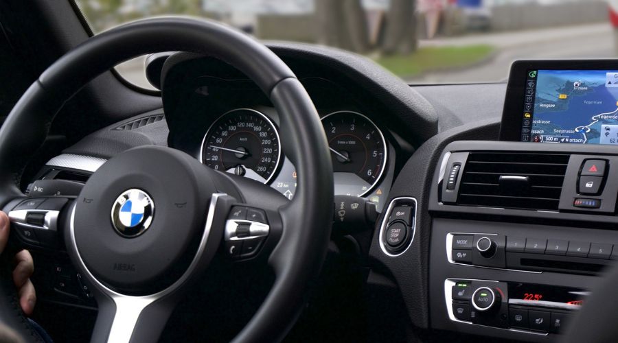 Scegliere la concessionaria auto: 5 criteri importanti