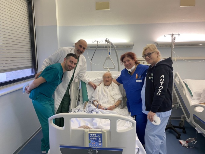 All’ospedale di Treviglio intervento al seno per un’ultracentenaria