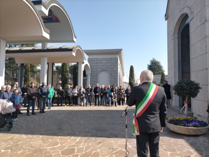 Lapide in memoria delle vittime del Covid