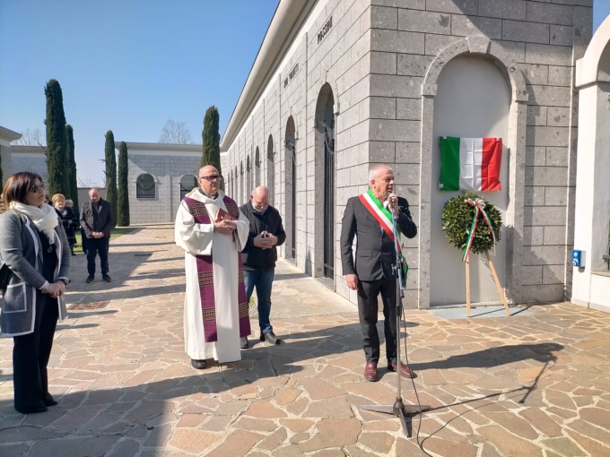 Lapide in memoria delle vittime del Covid