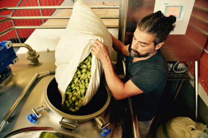 “Il Birrificio indipendente Elav conclude la sua fantastica avventura”