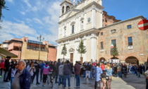 Dal Macs alla musica, i volontari scendono in piazza