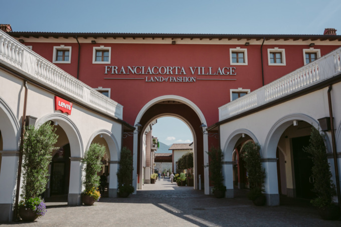Shopping e natura, il connubio perfetto a Franciacorta Village