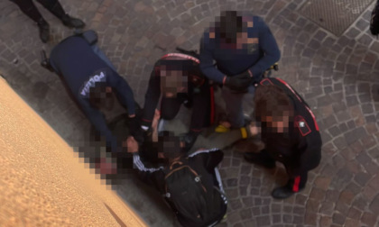 Treviglio, follia in via Roma: minaccia i negozianti urlando "Sono Dio"