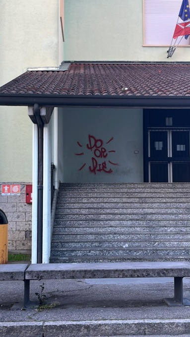 Imbrattano i muri
