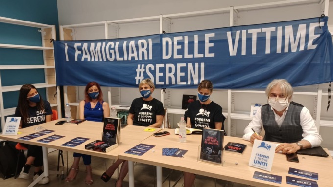 “Una mano a chi sostiene”, tra i finalisti anche l’Associazione dei famigliari delle vittime del Covid
