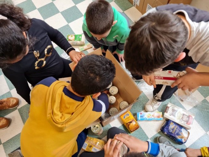 Donacibo25, grazie alle scuole raccolti 9 tonnellate di generi alimentari