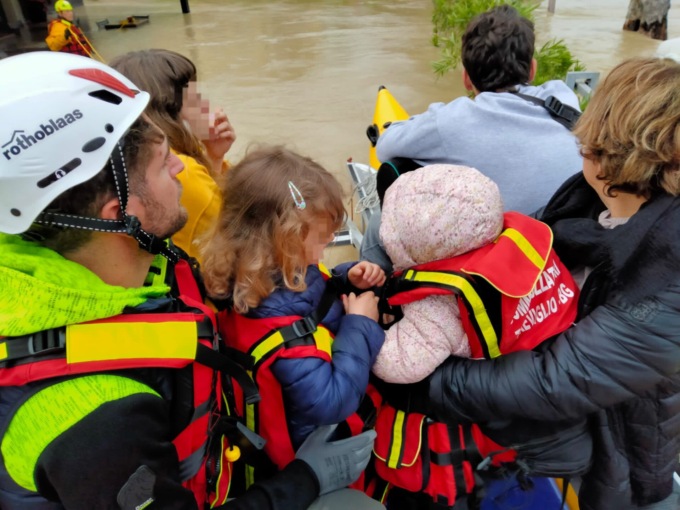 Dalla Bassa all’Emilia Romagna piegata dall’alluvione: il racconto dei Sommozzatori trevigliesi