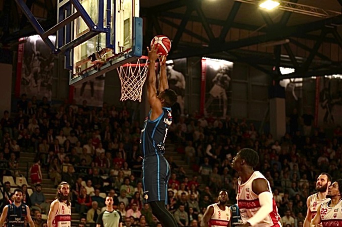 Il basket di Treviglio riparte dopo il terremoto Mascio: verso un accordo brianzolo