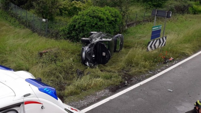 Scontro tra due auto a Pognano, due feriti