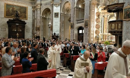 Don Paolo Capelletti novello sacerdote, un pensiero va ai defunti nonni e a don Zanoli