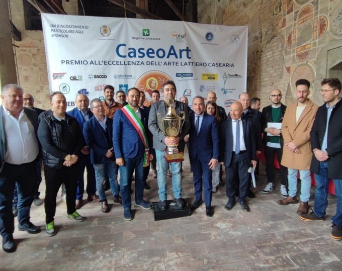 Il Magnogreco di Paolo Pignataro vince il decimo “CaseoArt”