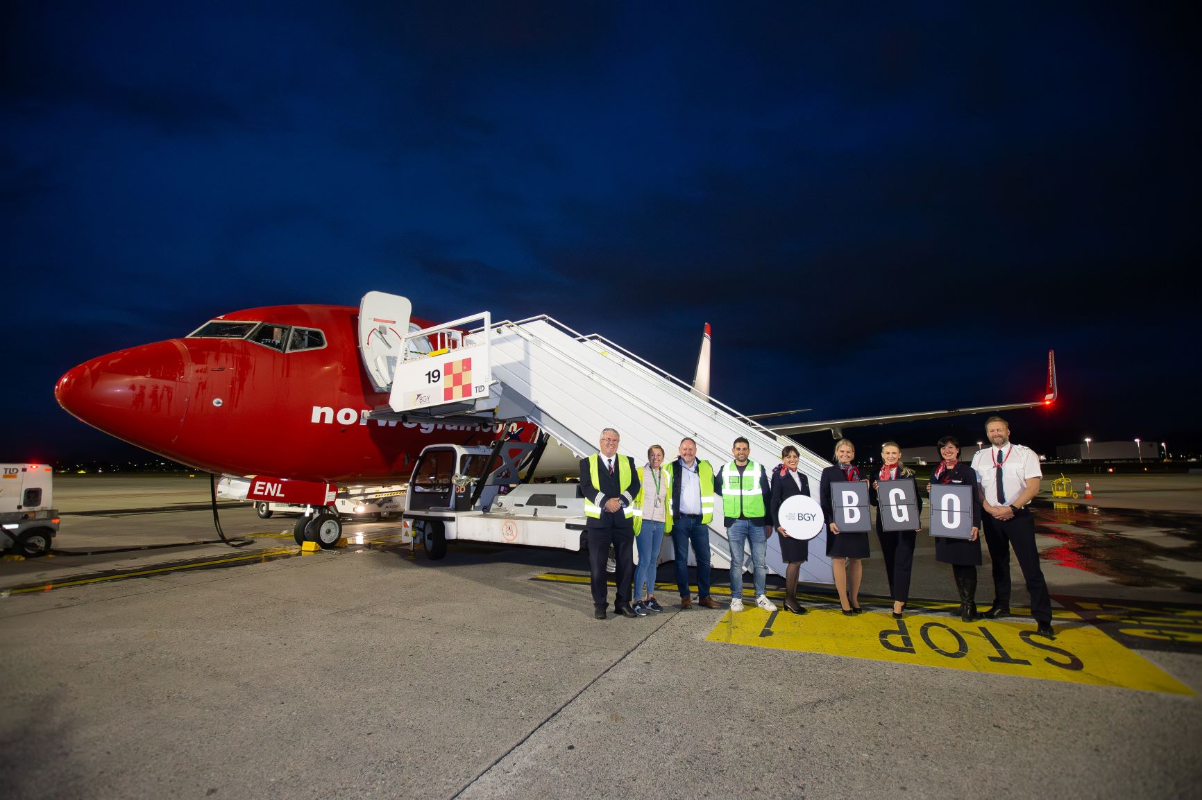 foto con equipaggio volo Norwegian a BGY