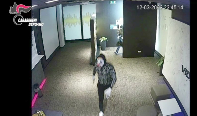 Rapine in sale slot e bar a Martinengo, Brembate e Treviglio, quattro arresti