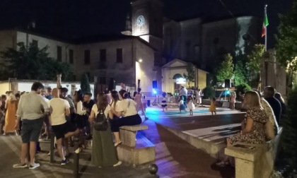 Mercatini in centro e la sera si cena sotto le stelle