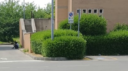 Profughi all’Hotel La Rocca, il sindaco: ”La situazione è fuori controllo”